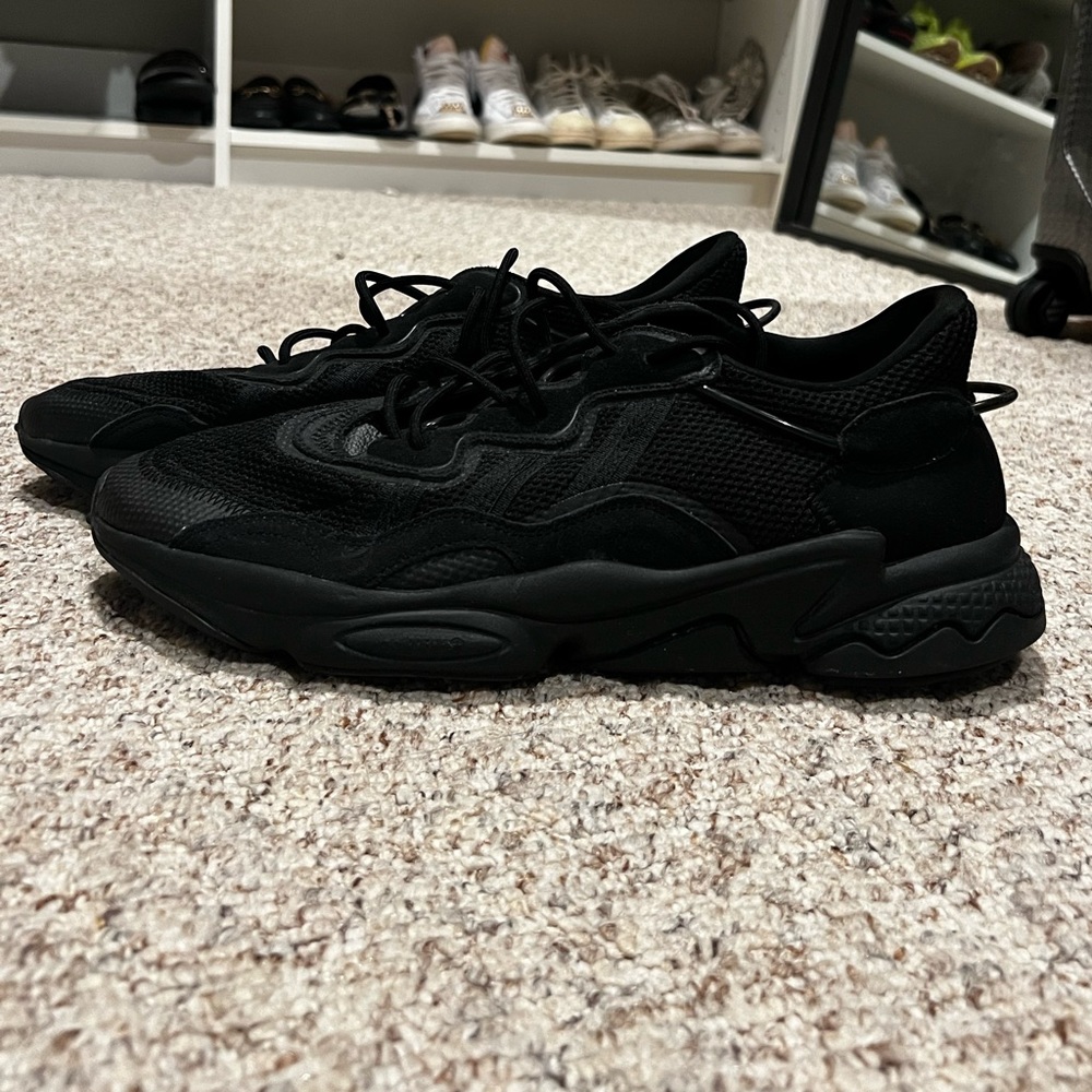 Adidas Ozweego Carbon Black